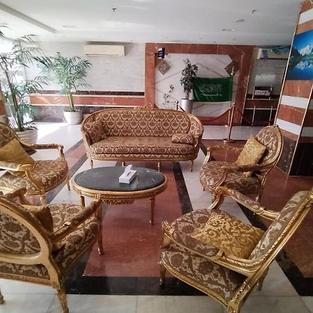 Aparthotel فندق الفرسان المتحدة فرع الفيصلية Džidda Exteriér fotografie