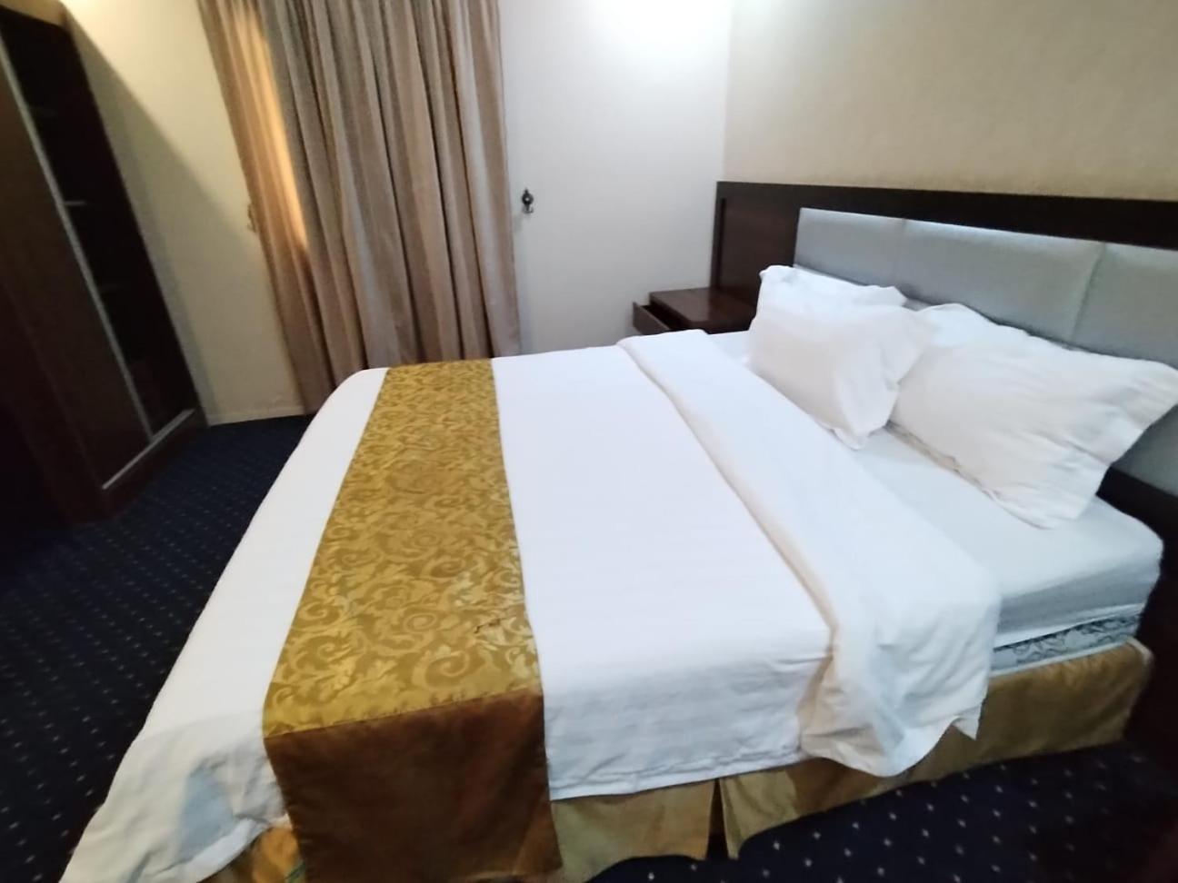 Aparthotel فندق الفرسان المتحدة فرع الفيصلية Džidda Exteriér fotografie