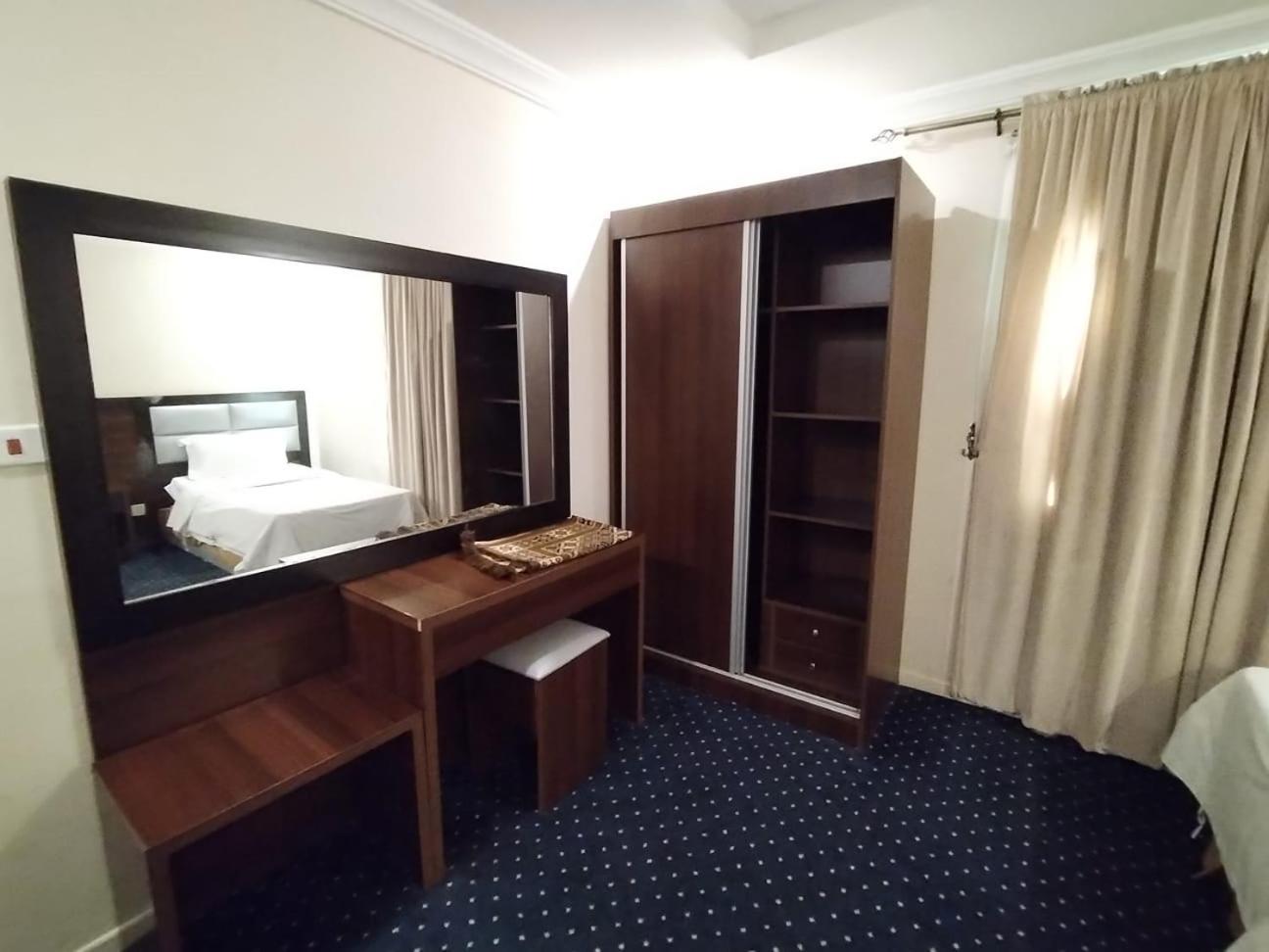 Aparthotel فندق الفرسان المتحدة فرع الفيصلية Džidda Exteriér fotografie