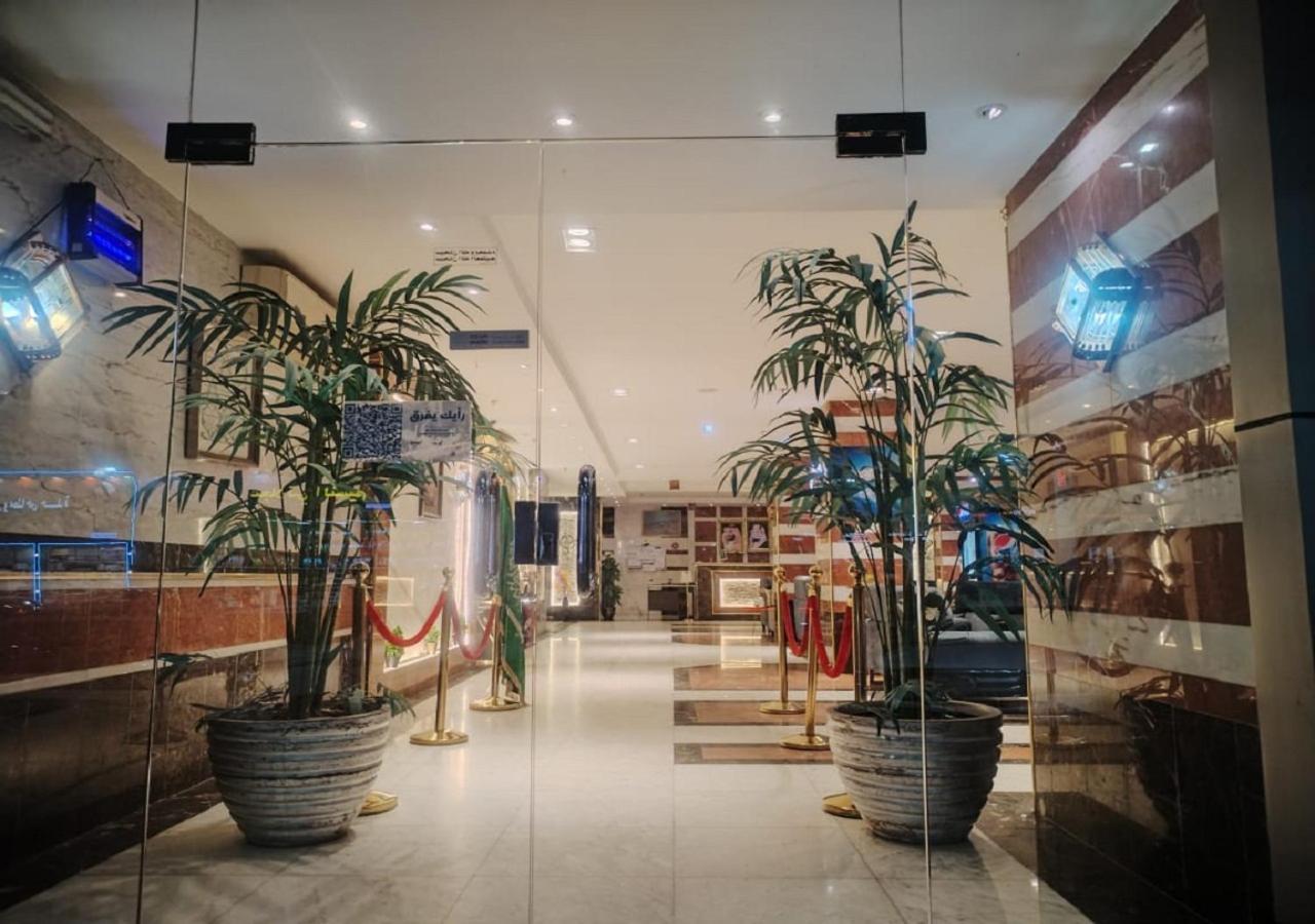Aparthotel فندق الفرسان المتحدة فرع الفيصلية Džidda Exteriér fotografie